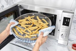 Panasonic 34L Combination Microwave with Convection, Grill, Oven, and Air Fry Function in Silver