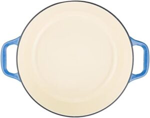Chasseur Round French Oven 26 cm Sky Blue in a kitchen setting  