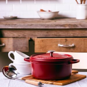 GreenPan Featherweights Dutch Oven, 26 cm/5 Litre, Red, Cast Iron Casserole Dish with Lid