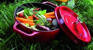 Staub Cast Iron Roaster Cocotte Oval 37 cm 8 L Cherry Red - A versatile, durable cookware for all heat sources