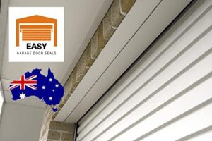 Garage Door Seal for Roller Doors Top and Sides, Roller Door Heavy Duty Door Seal, DIY Door Brush Seal Set Keeps Out Pests, Weather Stripping Protects Against Wind, Rain, Dust, Drafts